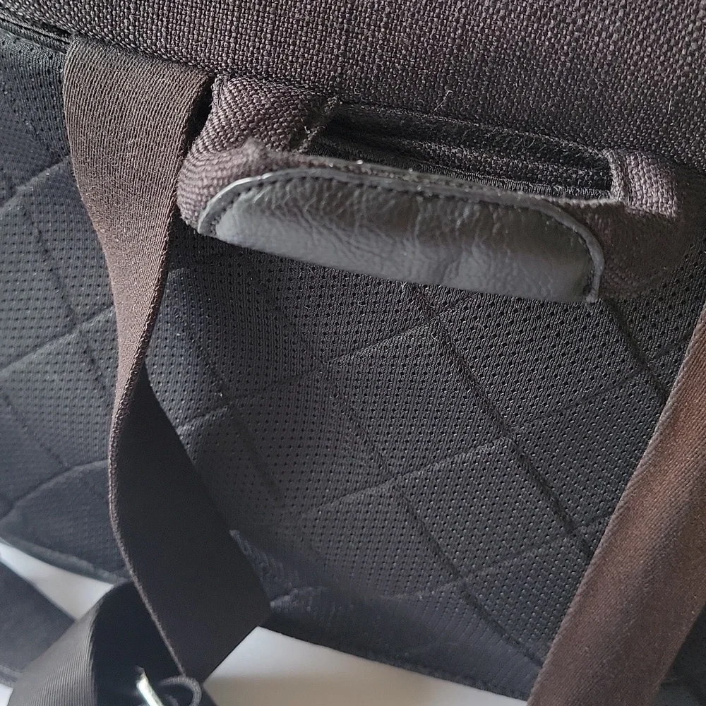 Nuna Diaper Bag w/ Dust Bag • Premium Baby Gear • Travel Nursery Tote